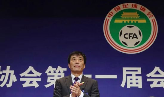 老师含紧一点h边做边运动视频